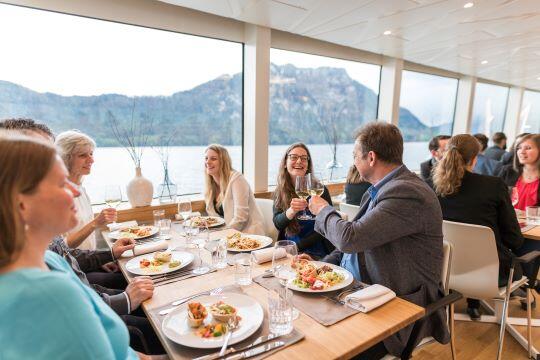 Eventschiff auf dem Vierwaldstättersee