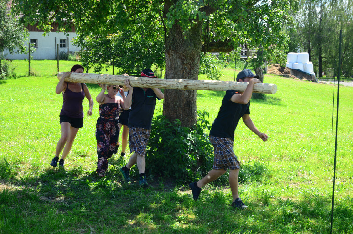 Highland Games in a kilt - The ultimate team event