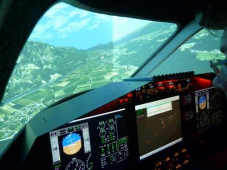 „Fly and Dine“ - Fliegen im Full-Cockpit Simulator