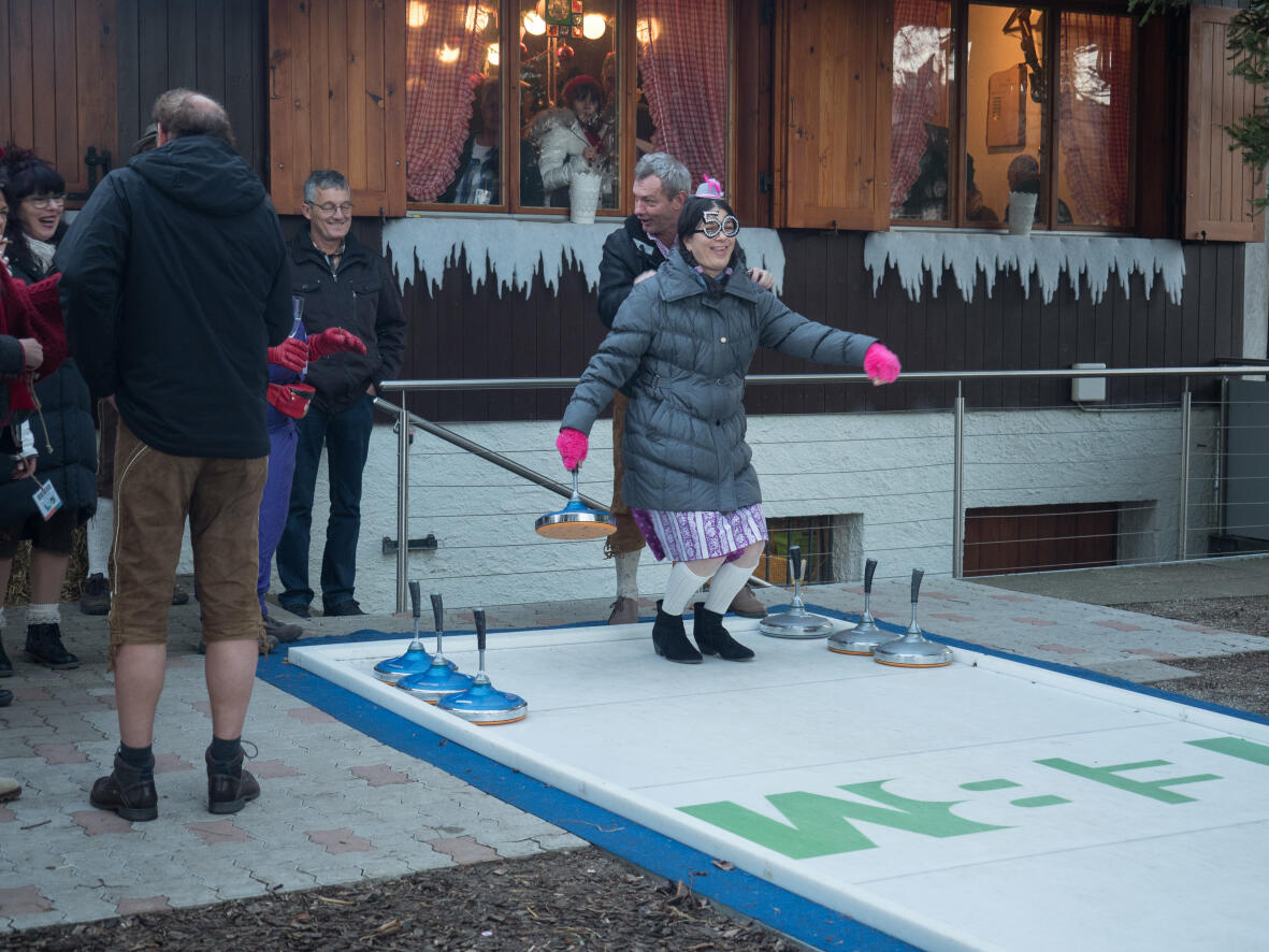 Racletteplausch mit Eisstockschiessen 