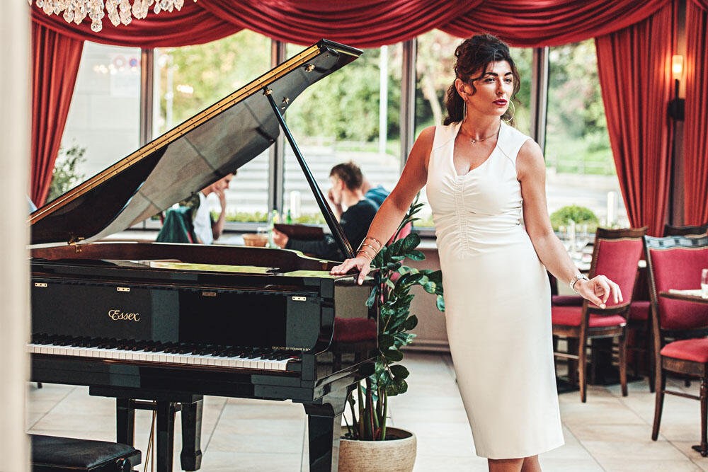Gabriela Gini – Pianistin & Sängerin für exklusive Anlässe