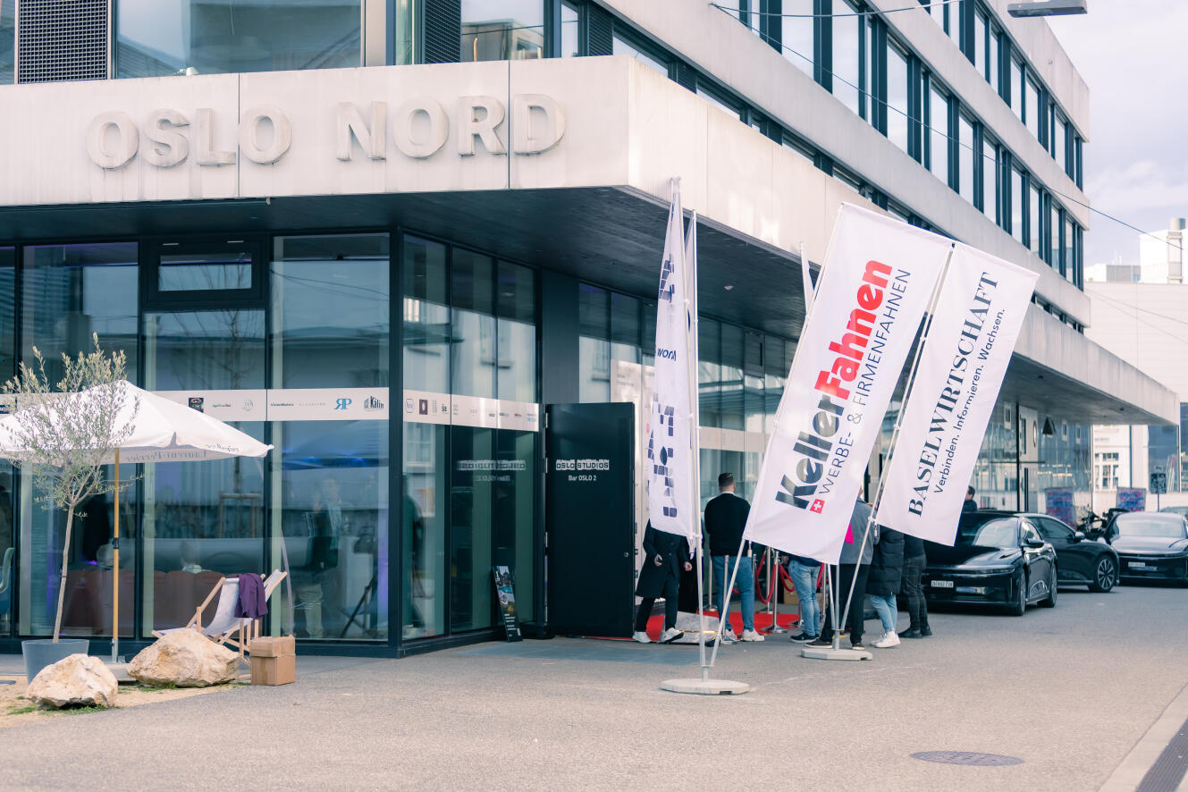 OSLO STUDIOS mit Aussenbereich und Eingang