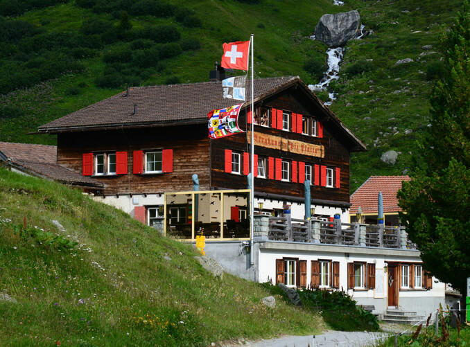 Berghaus Piz Platta Alp Flix
