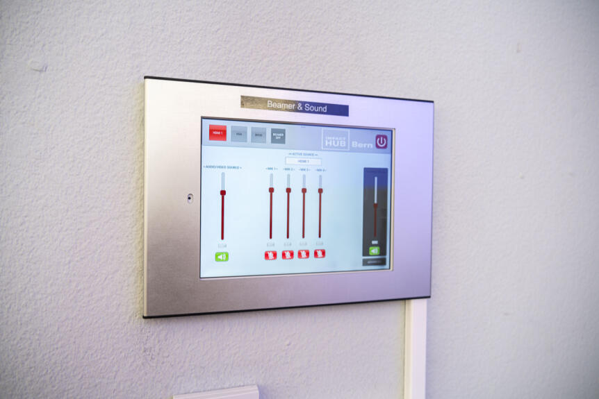 Loft - Technik Panel