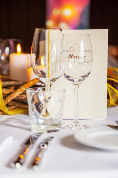 X-MAS-SHOW – Dinner Spectacle in DAS ZELT all-in CHF 199.- per person.