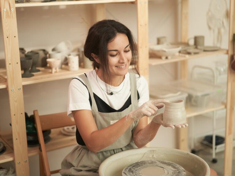 Artful Connections - THE CREATERY: Painting, Pottery & Prosecco