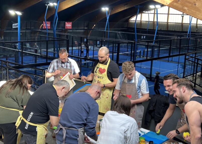 ActionPainting & Padel-Spass mit Pizzaplausch-alles unter 1 Dach
