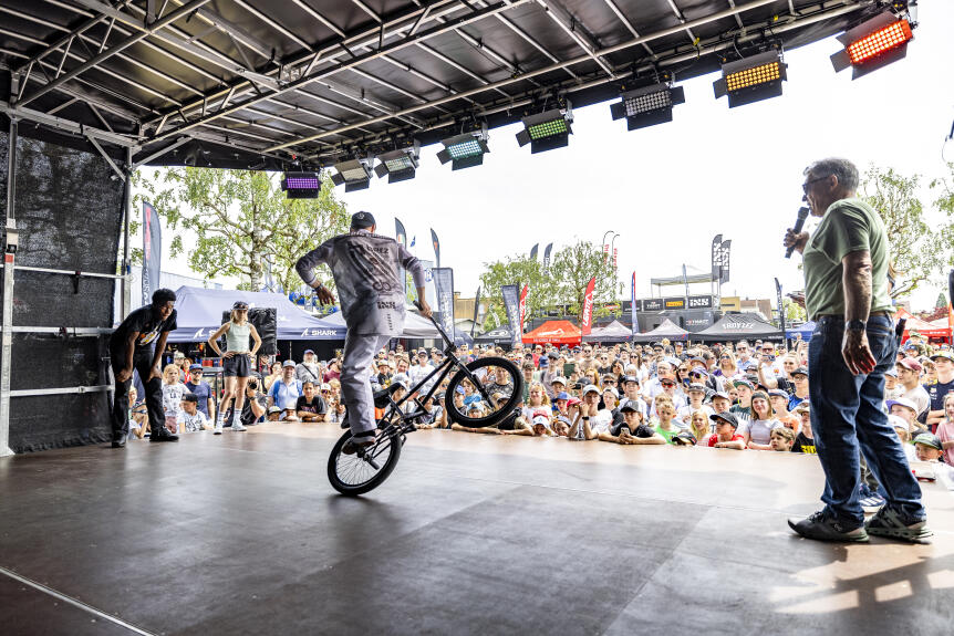 BMX Flatland Show mit Chris Böhm für ihren Event