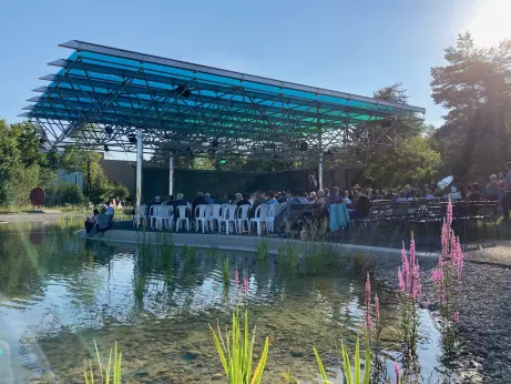 Pavillon im Park